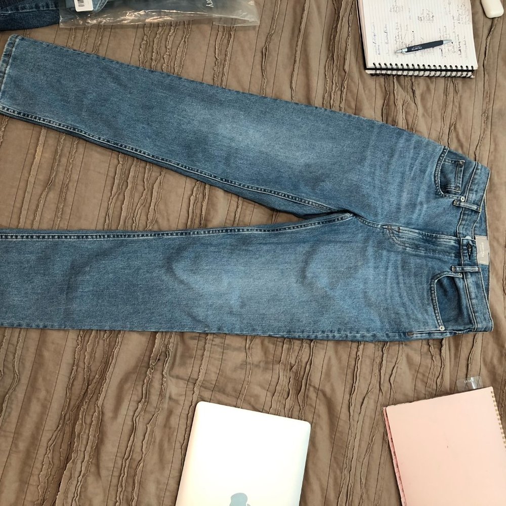 NEW! Everlane Cheeky Straight Jean Size 27